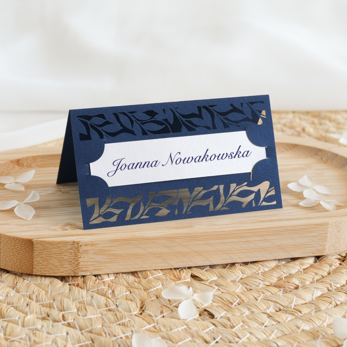 Granatowe, ażurowe winietek na stół  - Navy Blue 01