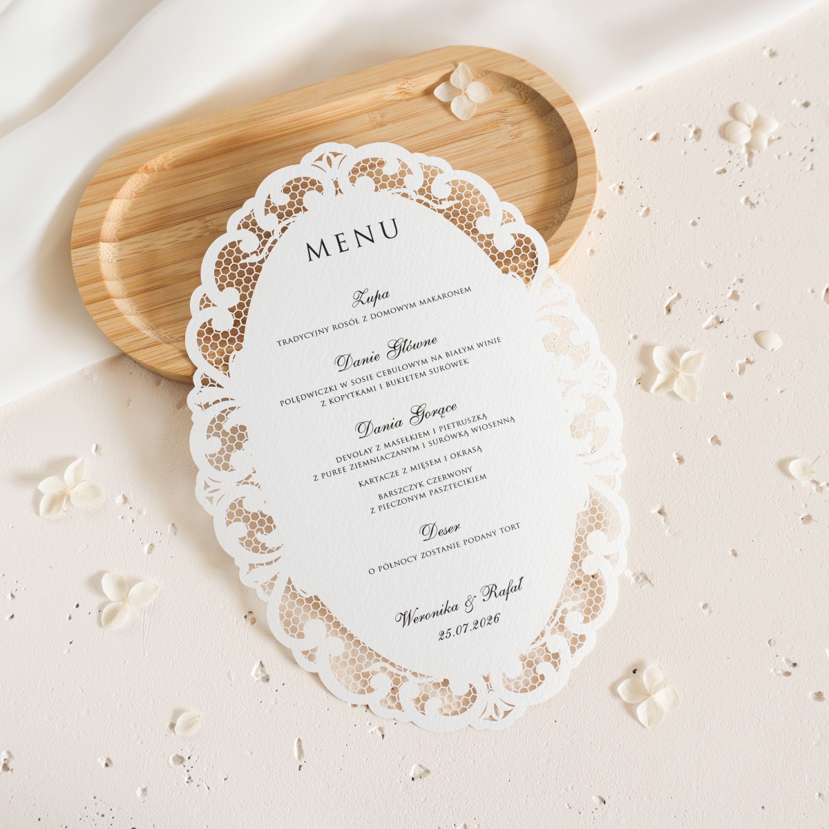 Koronkowe, owalne menu weselne